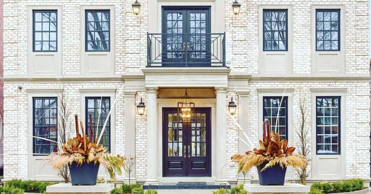 Why Choosing the Right Custom Home Builder In Toronto is Essential