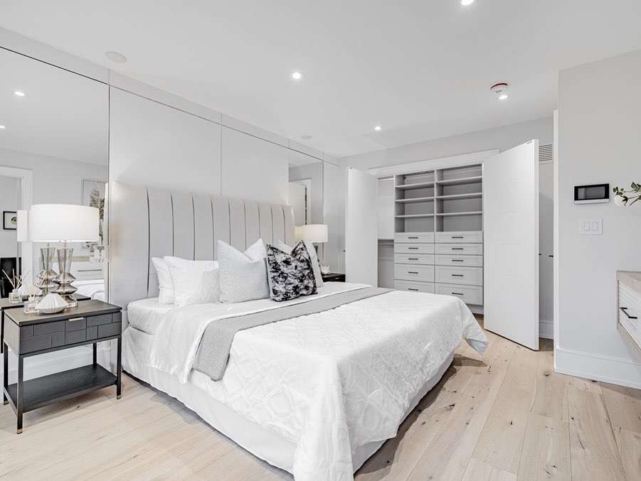 4F0D0708-D566-4F29-A16A-F4CE2A50F9BB