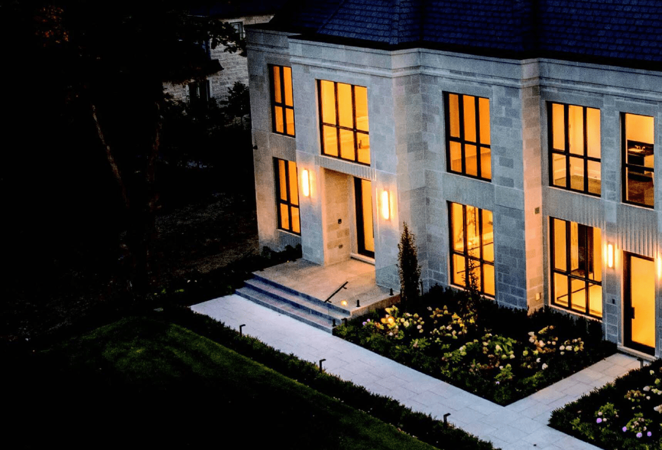 Living Lux - The Minds Behind The Manor